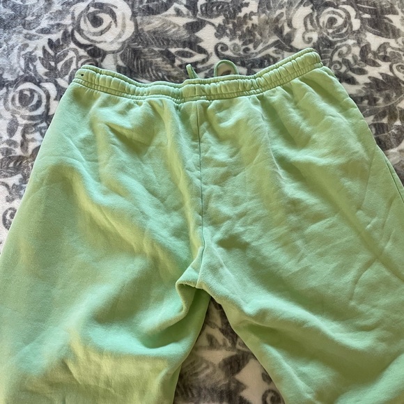 Light green pastel XXL Nike rhinestone swoosh sweatpants joggers - Picture 4 of 5